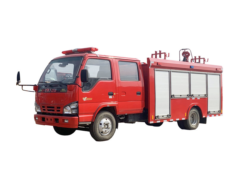 ISUZU NKR mini fire pumper truck