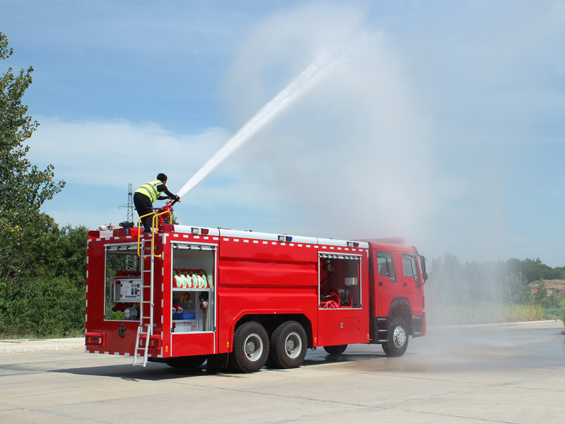 CB10/60 fire pump