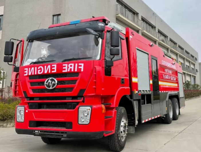 စျေးနှုန်းနှင့်အတူ IVECO HONGYAN အကြီးစားကယ်ဆယ်ရေးယာဉ် specaiton