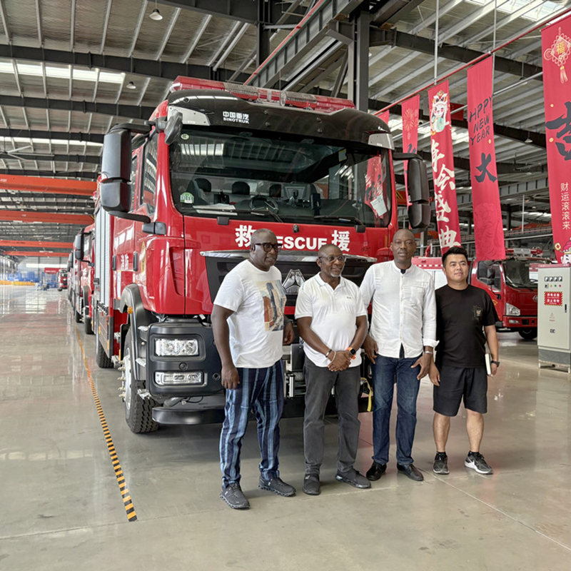 Ethiopia Customer visiting purchasing Isuzu powder fire truck